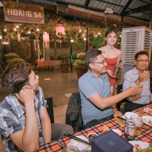 Nhà hàng Nam Bộ - Công Ty TNHH Thương Mại Dịch Vụ Cao Nguyên Việt Nam